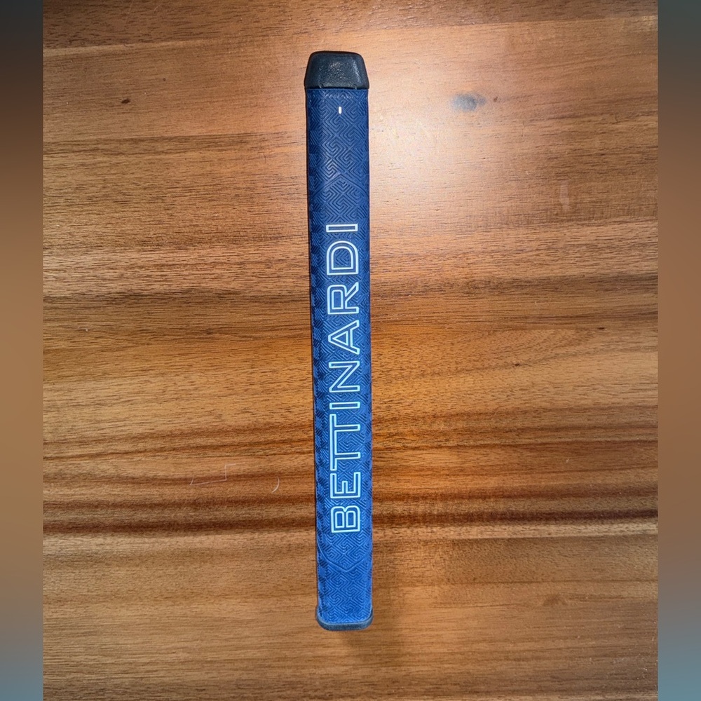 Brand new Bettinardi Blue Putter Grip